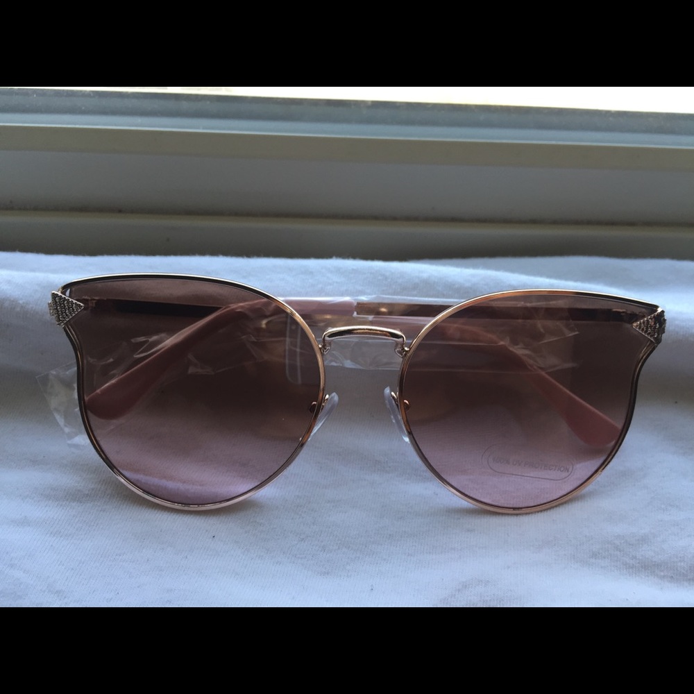 Stylish sunglasses ❤️👀☀️